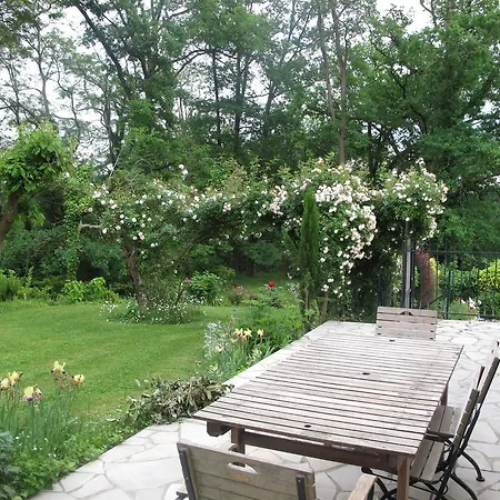 Bed & Breakfast Jouandous 3*