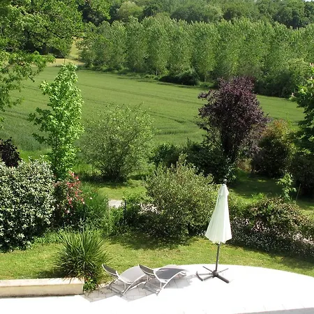 Jouandous Bed & Breakfast 3*