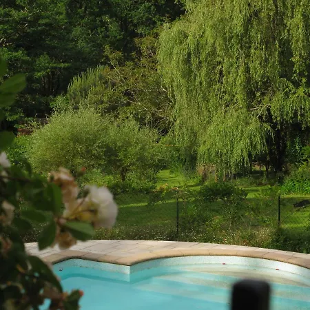 Jouandous Bed & Breakfast 3*